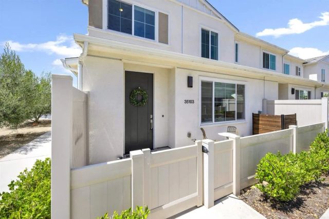 35103 Vine Place, Fallbrook, CA 92028