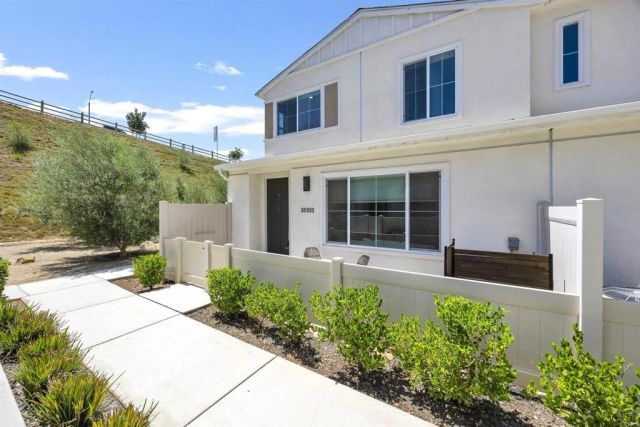 35103 Vine Place, Fallbrook, CA 92028
