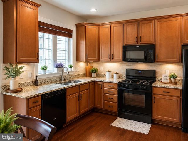 42800 SAN SEBASTIAN TER, Chantilly, VA 20152