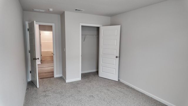 8175 Fox Hunt Drive, Milton, FL 32583