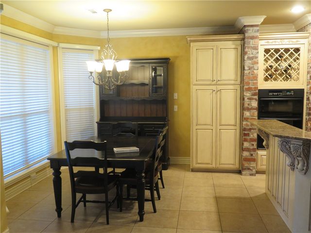 5401 S 44th Street, Rogers, AR 72758