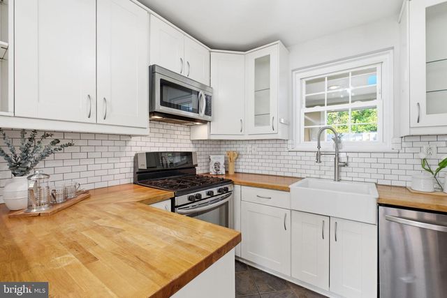 29 MOUNT VERNON AVE, Alexandria, VA 22301