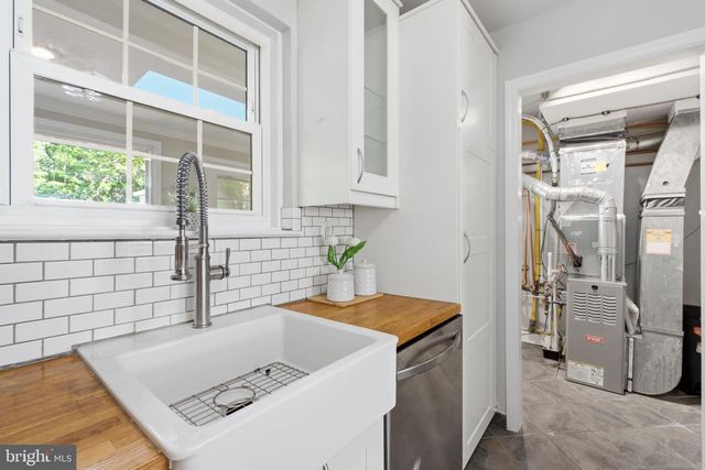 29 MOUNT VERNON AVE, Alexandria, VA 22301