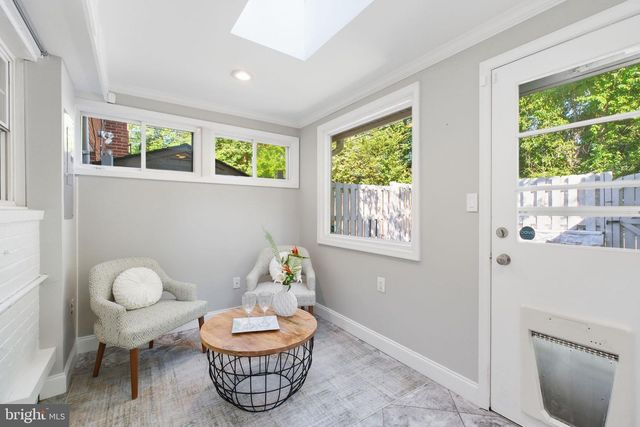 29 MOUNT VERNON AVE, Alexandria, VA 22301