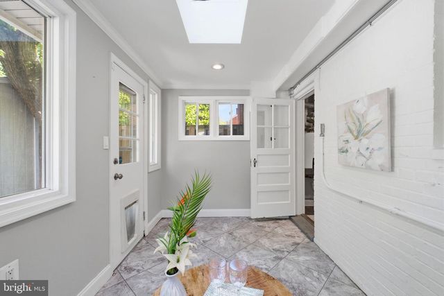 29 MOUNT VERNON AVE, Alexandria, VA 22301