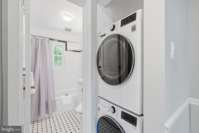 29 MOUNT VERNON AVE, Alexandria, VA 22301