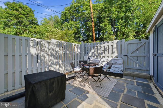 29 MOUNT VERNON AVE, Alexandria, VA 22301