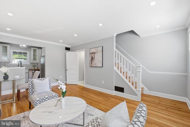 29 MOUNT VERNON AVE, Alexandria, VA 22301