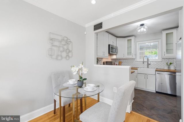 29 MOUNT VERNON AVE, Alexandria, VA 22301