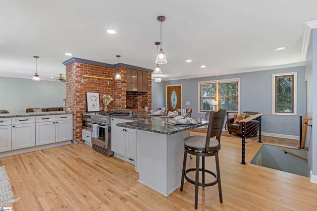 17 Zelma Drive, Greenville, SC 29617