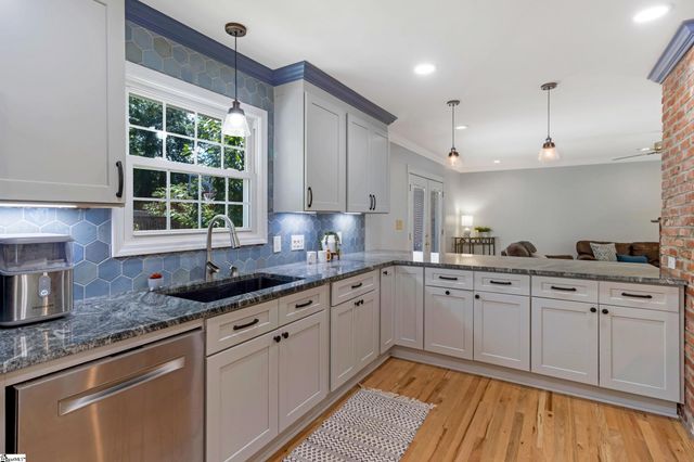 17 Zelma Drive, Greenville, SC 29617