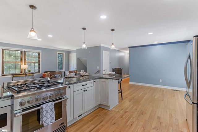 17 Zelma Drive, Greenville, SC 29617
