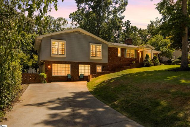 17 Zelma Drive, Greenville, SC 29617