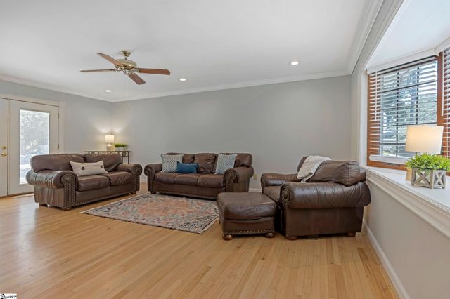 17 Zelma Drive, Greenville, SC 29617