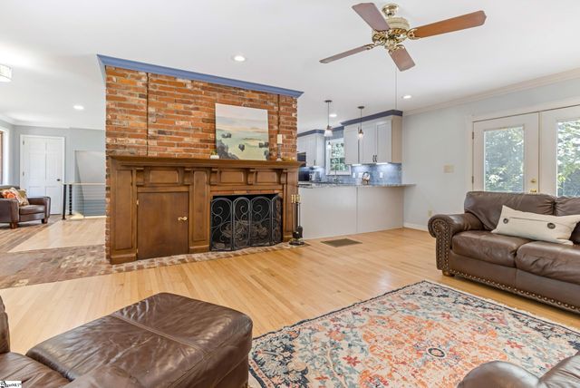 17 Zelma Drive, Greenville, SC 29617