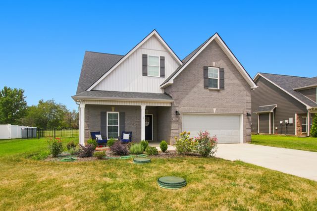 3306 Bootknife Dr, Bell Buckle, TN 37020