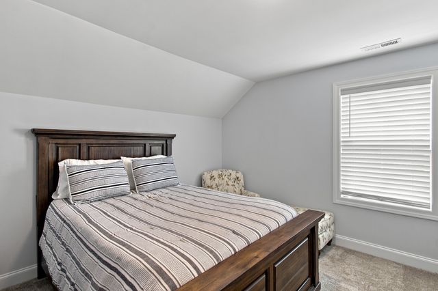 3306 Bootknife Dr, Bell Buckle, TN 37020