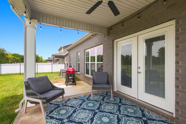 3306 Bootknife Dr, Bell Buckle, TN 37020
