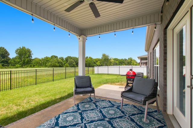 3306 Bootknife Dr, Bell Buckle, TN 37020