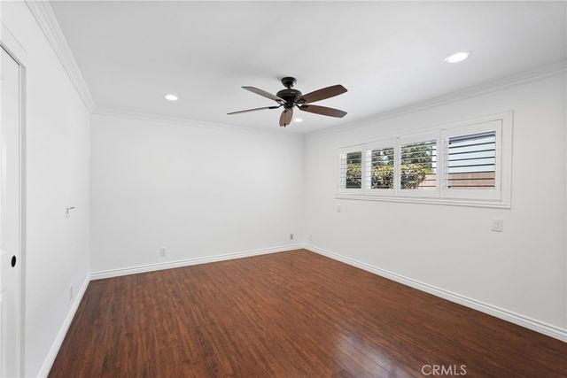 10811 Des Moines, Los Angeles, CA 91326