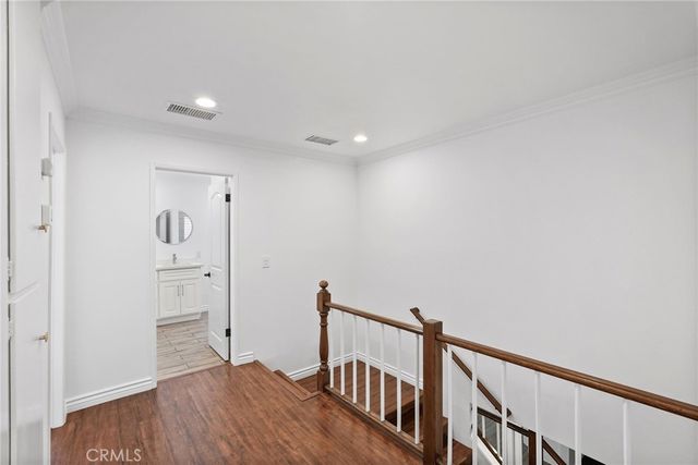 10811 Des Moines, Los Angeles, CA 91326