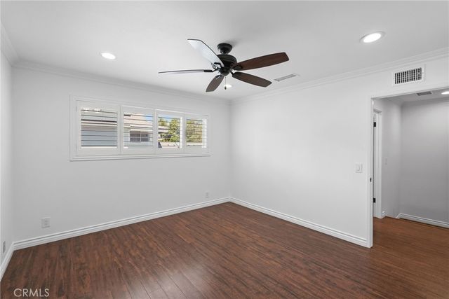 10811 Des Moines, Los Angeles, CA 91326