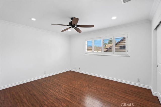 10811 Des Moines, Los Angeles, CA 91326