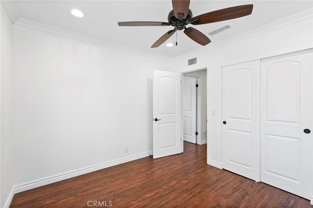 10811 Des Moines, Los Angeles, CA 91326