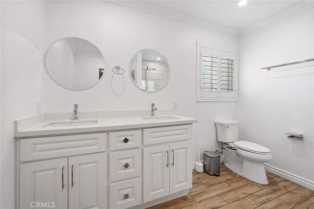 10811 Des Moines, Los Angeles, CA 91326