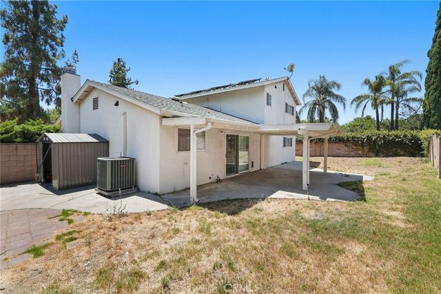 10811 Des Moines, Los Angeles, CA 91326