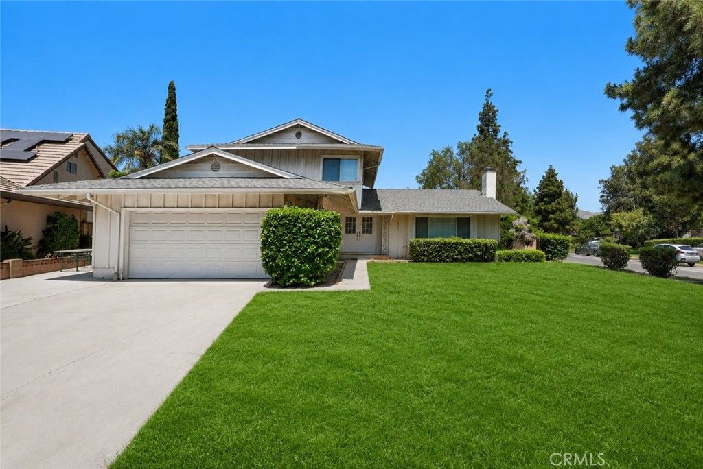 10811 Des Moines, Los Angeles, CA 91326