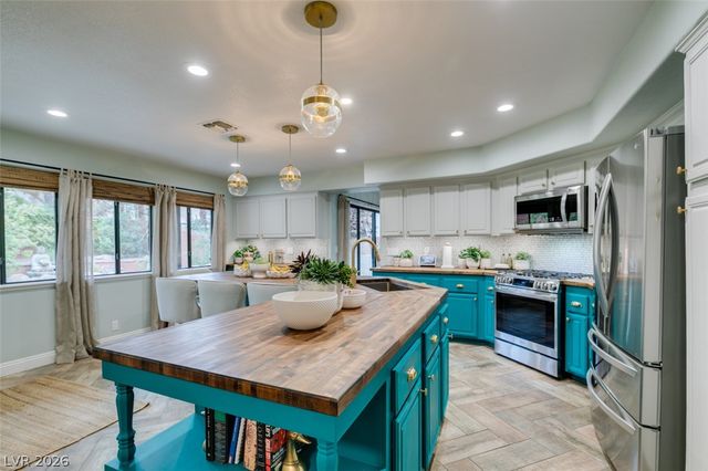 1919 Magnolia Drive, Henderson, NV 89014