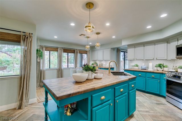 1919 Magnolia Drive, Henderson, NV 89014