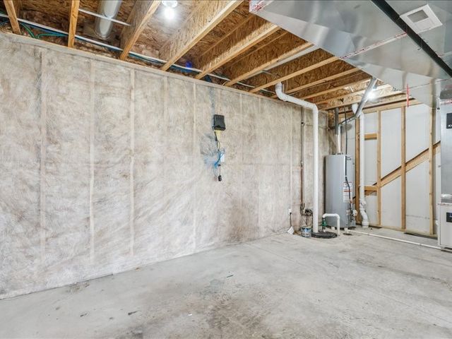 1719 Prairie Rose Dr, Cedar Rapids, IA 52404