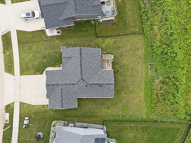 1719 Prairie Rose Dr, Cedar Rapids, IA 52404