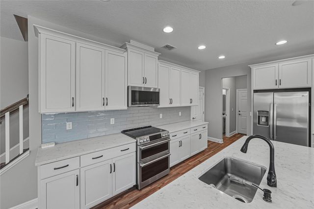 2527 STAPLEFORD PLACE, Wesley Chapel, FL 33543