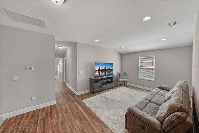 2527 STAPLEFORD PLACE, Wesley Chapel, FL 33543