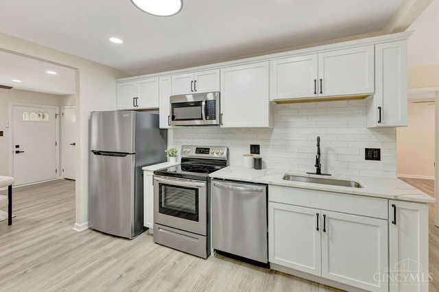 608 Richardson Drive, Middletown, OH 45042