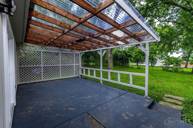608 Richardson Drive, Middletown, OH 45042