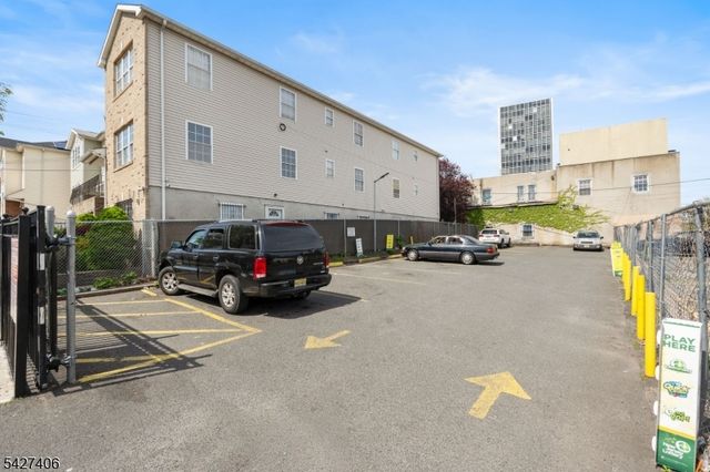 277 Orange St, Newark City, NJ 07103