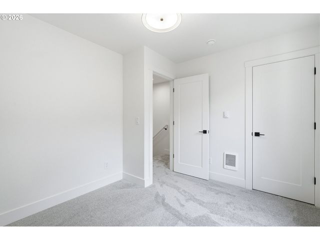 530 S TEXAS St, Portland, OR 97219