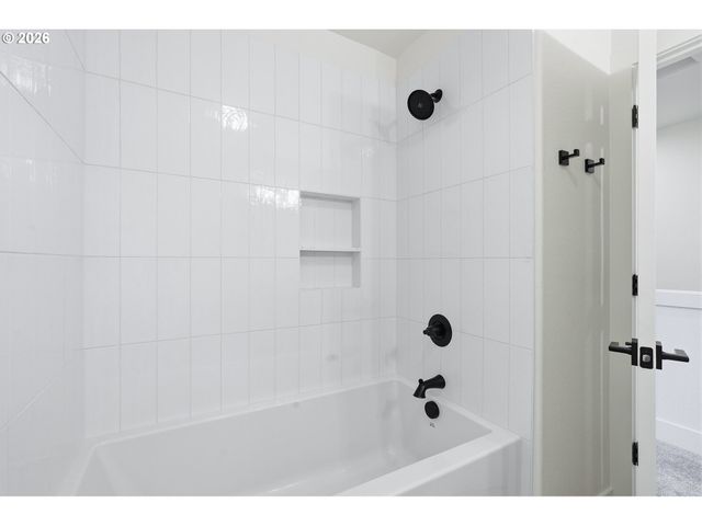 530 S TEXAS St, Portland, OR 97219