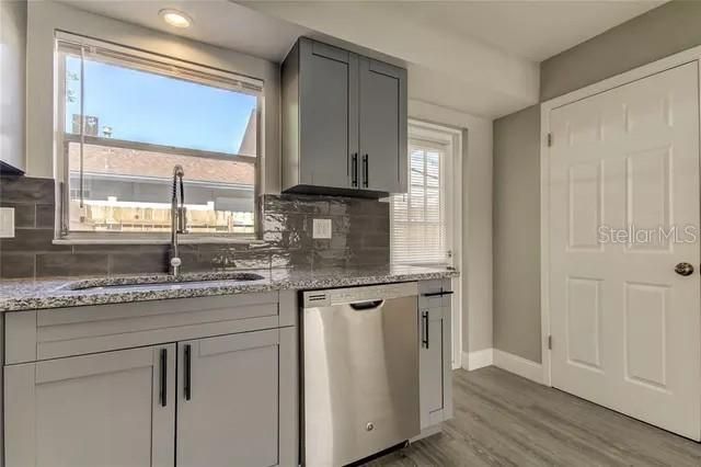 300 6TH STREET N W2, Safety Harbor, FL 34695