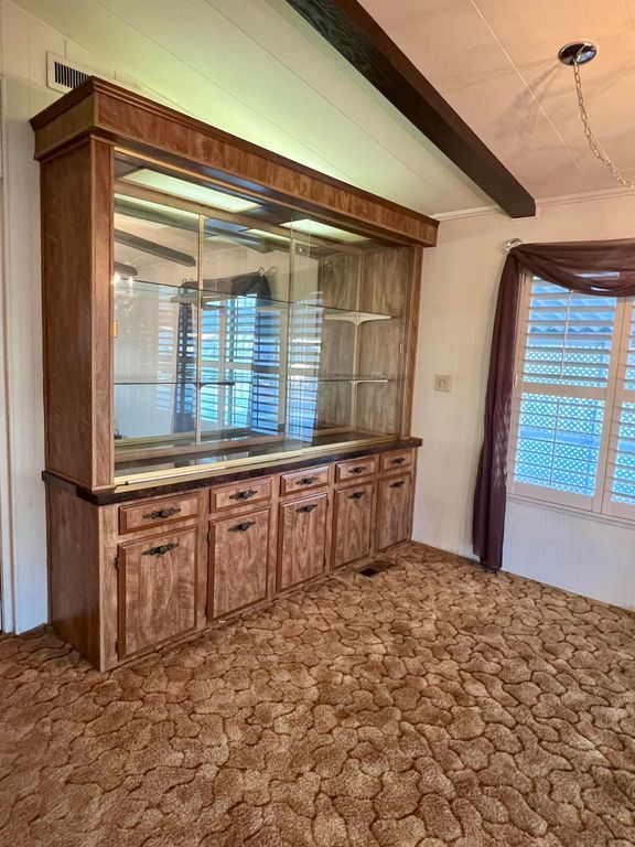 Image 10 of property listing at 314 N Albert Avenue 85, Exeter, CA 93221