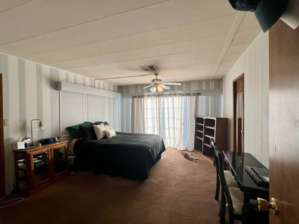 Image 5 of property listing at 314 N Albert Avenue 85, Exeter, CA 93221