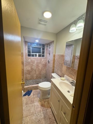 5135 Greenwood Street 01, Skokie, IL 60077