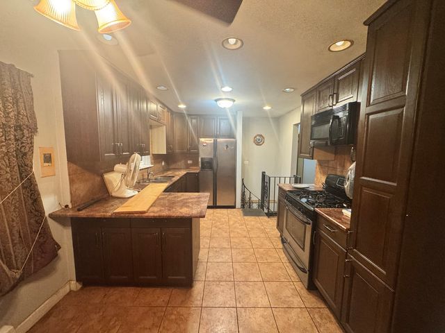 5135 Greenwood Street 01, Skokie, IL 60077
