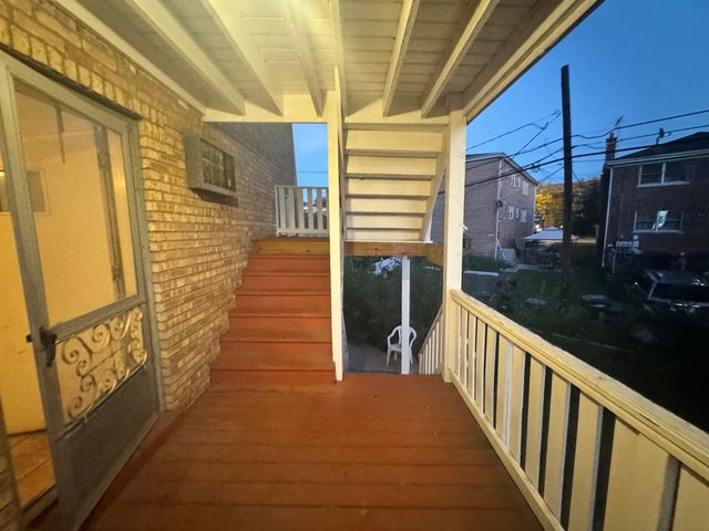 5135 Greenwood Street 01, Skokie, IL 60077
