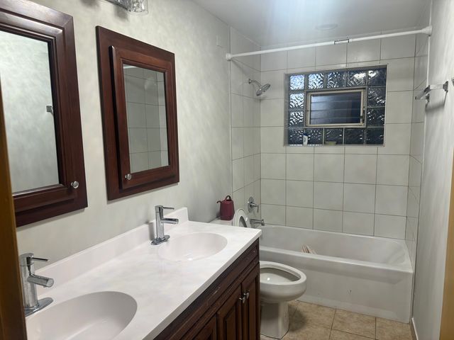 5135 Greenwood Street 01, Skokie, IL 60077