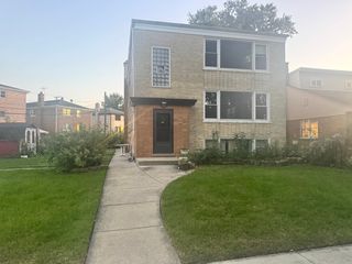 5135 Greenwood Street 01, Skokie, IL 60077